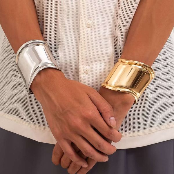 Bracelet de créateur de mode personnalité géométrique manchette ondulée dorée grand bracelet en alliage bijoux à main pour femmes filles 6/6 cm de large 2024 nouveau