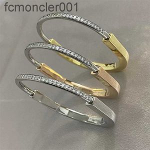 Bracener de mode Bracelet Top T Familles NOUVEAU LOCK LOCK COLORFURFUR 925 SER un argent sterling 18k Rose Gold Womens X76E