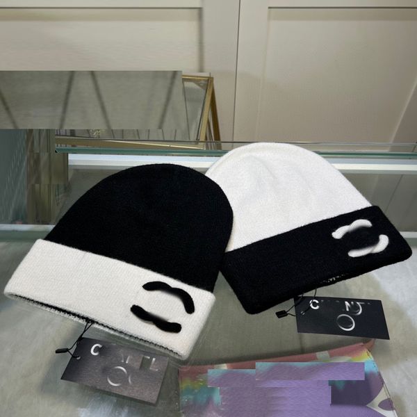 Mode Designer Marque Double Lettre Chapeau Ananas Rayure Broderie Bonnet Crâne Casquettes De Luxe Unisexe Automne Hiver Noir Blanc Laine Tricoté Chapeaux Garder Au Chaud Chapeau