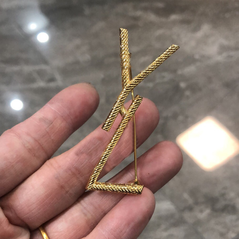 Fashion Designer Broochs For Women Luxury Brooch Gold Jewelry Dress Accessory Womens Bamboo Joint Brooches Breastpin Leency Brosche Box
