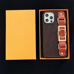 Étuis de téléphone à motif de fleurs marron de styliste de mode pour iPhone 15 14 15Pro 14Pro 14Plus 13 12 11 Pro Max XS XR Xsmax, bracelet en cuir de qualité, couverture de luxe avec boîte à logo