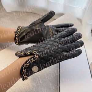 Gants de chaîne de créateur de mode en métal lettre en cuir cinq doigts gants automne hiver en cuir noir mitaines de conduite femmes