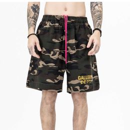 Vêtements de créateurs de mode Summer Galleryes Depts casual Camo Capris pour hommes Pantalons de plage à la mode Rock shorts Couples Joggers Sportswear Hip hop Streetwear 2023 nouveau