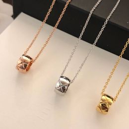 Créateur de mode Cogo Crush * Collier pendentif Coco Trois types de couleurs en métal plaqué or avec ou avec des diamants de célébrités à l'extérieur des diamants avec boîte-cadeau