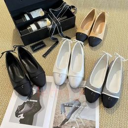 Chaussures de canal de concepteur de luxe Paris Ballet Flats Chaussures Femme Marques Chauffes de robes de balle en cuir authentique noir