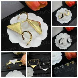 Boucles d'oreilles de créateur de mode pour femmes, boucles d'oreilles triangulaires en or, cadeaux pour Couple amis avec boîte 25162 23392