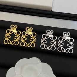 Boucles d'oreilles de créateurs de mode Stud Femmes Marque Lettre 18K Or Argent Cuivre Bijoux De Mariage Cristal Strass Boucle D'oreille Boucle Fête Cadeaux De Noël