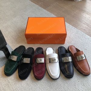 Diseñador de moda zapatillas de cuero zapatos de cuero verano zapatos casuales de lujo para hombres de la cabeza de la cabeza de la cabeza al aire libre de alta calidad.