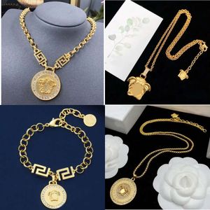 Modeontwerper Gold hanger ketting Bijoux -ketens voor Lady Mens en Dames Party Lovers Gift Hiphop -sieraden met doos