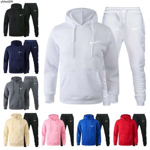 Sweats à capuche de créateurs de mode Ensemble de survêtement pour hommes Vêtements de sport en plein air Pantalons de pull Fussballtrikots Basketball Yoga Épais Nikie Apparel Sweatsuit {catégorie}