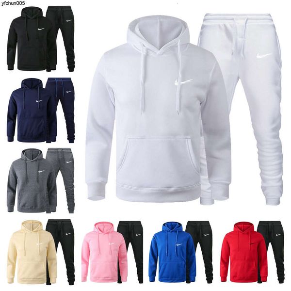 Sweats à capuche de créateurs de mode Mens Survêtement Set Outdoor Sportswear Pull Pantalon Fussballtrikots Basketball Yoga épais Nikie Apparel Sweatsuit H6r6