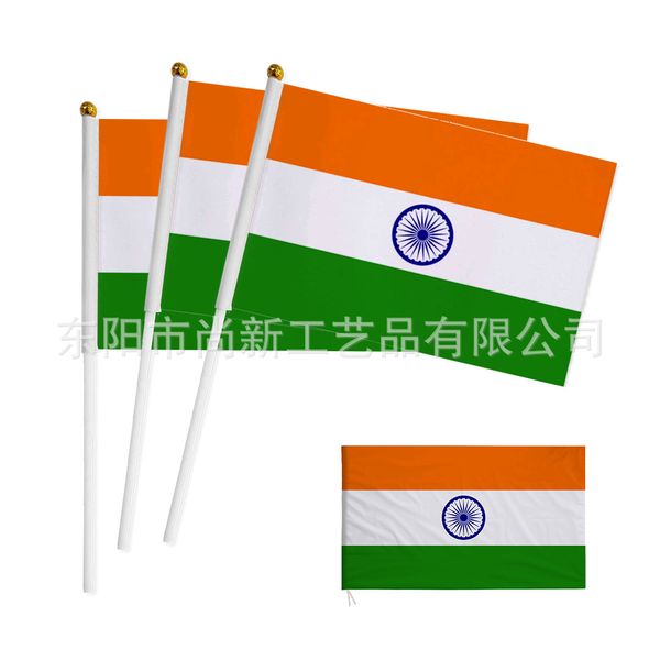 Diseñador de moda Bandera india ondulada a mano 14 * 21 cm Bandera india de varios tamaños Bandera de polo de poliéster impresa