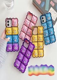 Diseñador de moda Funda para iPhone Push Bubble Bear Fundas para teléfono de silicona para iPhone 78Plus XR X XS 11 11Pro Max 12mini 12Pro pequeño simp2769011