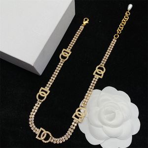 Créateur de mode bijoux pour dames collier perle pendentif collier 18k placage doré site Web standard 40 cm bijoux de la Saint-Valentin cadeaux préférés DHL gratuit