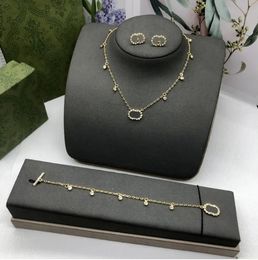 Modeontwerper Sieraden Set 18K Vergulde Gouden Ketting Kettingen Diamanten Oorbel Voor Vrouwen Kerstcadeau Valentijnsdag Cadeau Paar