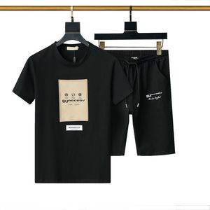 Fashion Designer Letter Print Set Men 2023 Été Nouveau survêtement Sweatshirt Sweatshirt Shorts de plage pour hommes T-shirts décontractés