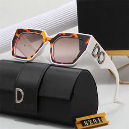 Diseñador de moda Hombre Anteojos de verano D 8 Estilos Marca premium Full Fram Gafas de sol Western Trend 8291 Gafas de sol de buena calidad Gafas de caja