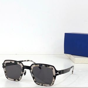 Des lunettes de soleil des hommes et des femmes de mode conçue par le créateur de mode Lennon Texture complète Super Good UV400 rétro Full Frame Sunglasses avec étui de lunettes