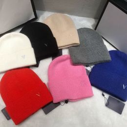 Bonnet d'hiver pour hommes de créateurs de mode, unisexe, tricoté en coton, chapeau chaud, sport classique, casquettes de crâne, dames, décontracté, casquette à rayures en plein air, vente en gros