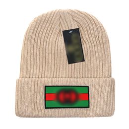 Diseñador de moda MONCLiR 2023 Otoño e invierno Nuevo sombrero de lana de punto Sombrero de punto de lujo Sitio web oficial Versión 1: 1 Gorro artesanal 8 colores 026