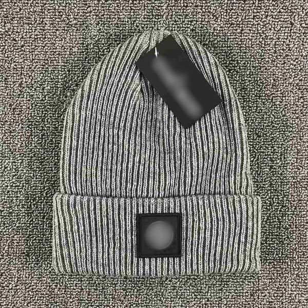 Créateur de mode MONCLiR 2023 automne et hiver nouveau chapeau de laine tricoté chapeau tricoté de luxe site officiel version 1: 1 bonnet artisanal 43 couleur 078