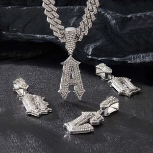 Collier de créateur de mode Nouveau collier de lettre d'épée Instagram Hip Hop pendentif cool et polyvalent chaîne cubaine hommes Hip Hop collier de chaîne à maillons cubains