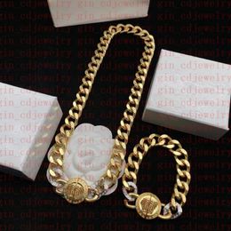 Colliers de créateur de mode contre pendentif Banshee Medusa Head 18K Bracelets plaqués en or Boucles d'oreilles Anniversaire Festive Engagement Gift3393