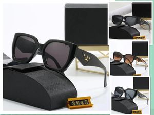 Modeontwerper PDA-zonnebril Klassieke brillen Goggle Outdoor strandzonnebril voor man vrouw Optioneel Driehoekige handtekening
