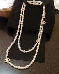 Collier de pigle de créateur de mode Perle Collier perlé pour les femmes Bijoux de luxe de mariage pour la mariée avec boîte