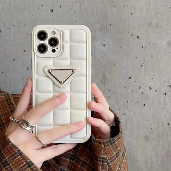 Fundas de teléfono de diseñador de moda para iPhone 15 14 14Pro 14Plus 13 12 Mini 11 Pro X XS Max XR Funda de cuero de lujo