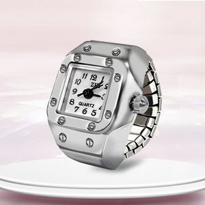 Diseñador de moda Punk Watch Ring Hip Hop Reloj de dedo cuarzo electrónico incrustación moda regalo al por mayor