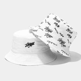 Chapeau seau de pêcheur en coton imprimé et brodé avec logo personnalisé réversible de créateur de mode avec étiquette de marque privée