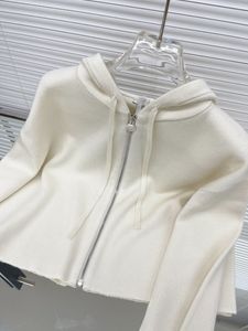 Manteau explosif de créateur de mode, début d'automne 2023, nouvelle lettre L, blanc, simple, à la mode, tout en laine, manteau à capuche avec fermeture éclair