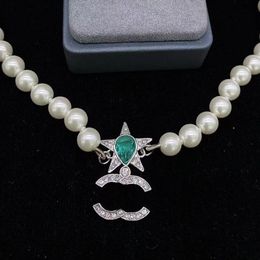 Créateur de mode argent plaqué or homme femmes pendentif colliers ras du cou cuivre marque lettre liens chaînes cristal perle collier bijoux cadeau