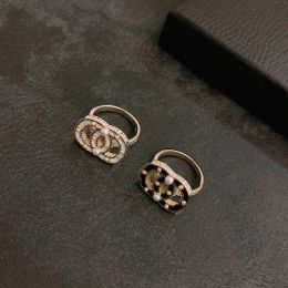 Modeontwerper kleine geurstijl zwarte strass parel letters C18K gouden ring 925 zilveren pin ring luxe bruiloft sieraden geschenken