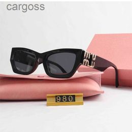 Lunettes de soleil de créateur de mode simples lunettes de soleil pour femmes hommes classiques marque de soleil verre avec lettre lunettes adumbral 7 couleurs option lunettes z1ea