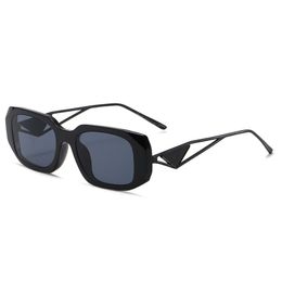 Gafas de sol de diseñador de moda anteojos clásicos Goggle Beach al aire libre Gastas Sun Mujer Mujer 18 Color Opcional PP991