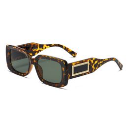 Lunettes de soleil créatrices de mode Brand de luxe Men and Women Small Sweezed Frame Premium UV400 Retro Sunglasses 6 couleurs avec boîte Vers22888-6C-KK
