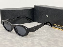 Diseñador de moda Gafas de sol Marco ovalado Anteojos clásicos Gafas de playa al aire libre Hombre Mujer Mezcla de lujo Colores Alta calidad Uv400 Anti-radiación