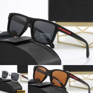 Lunettes de soleil créatrices de mode Polaroid Lens Femmes Men de lunettes Luxury Luxury Emberles pour hommes Cadre des lunettes de chat vintage des lunettes de soleil avec boîte 27N6