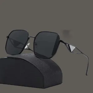 Lunettes de soleil de créateur de mode UV400 lentille rectangulaire polarisée classique surdimensionnée lunettes de soleil noires à monture complète lunettes de couleur mixte occchiali da sole uomo hj071 C4