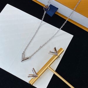 Modeontwerper V Letter Hanger Ketting Sier Chain Stud Earring voor Vrouwen Party Verjaardag Sieraden