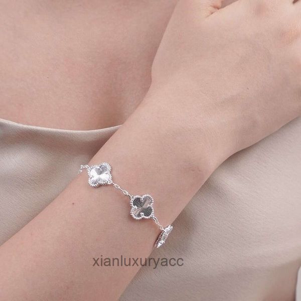 Créateur de mode Van Clover Bracelet Lucky Light Texture Gift polyvalent haut de gamme pour les copines
