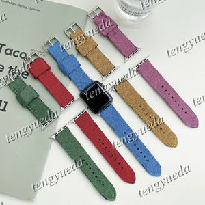 Bracelets de montre de créateur de mode 38 40 41 42 44 45 mm pour montres intelligentes Série 1 2 3 4 5 6 Bandes de motif en cuir de toile de haute qualité Bracelet de montre de luxe