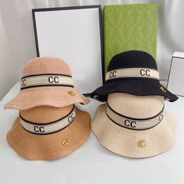 Chapeau de paille ondulé de créateur de mode, chapeaux de seau décontractés, vacances de luxe, chapeau de paille, tresse d'herbe, chapeaux de seau classiques, chapeau de plage d'été
