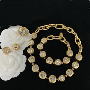 Créateur de mode blanc résine cristal colliers bracelet boucle d'oreille anneaux ensemble Banshee Medusa tête portrait 18 carats plaqué or anniversaire Fe307t