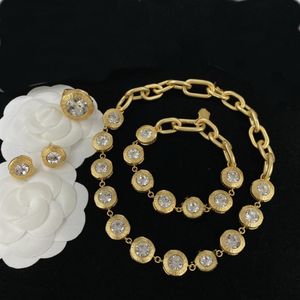 Créateur de mode blanc résine cristal colliers bracelet boucle d'oreille anneaux ensemble Banshee Medusa tête portrait 18 carats plaqué or anniversaire Fe230d