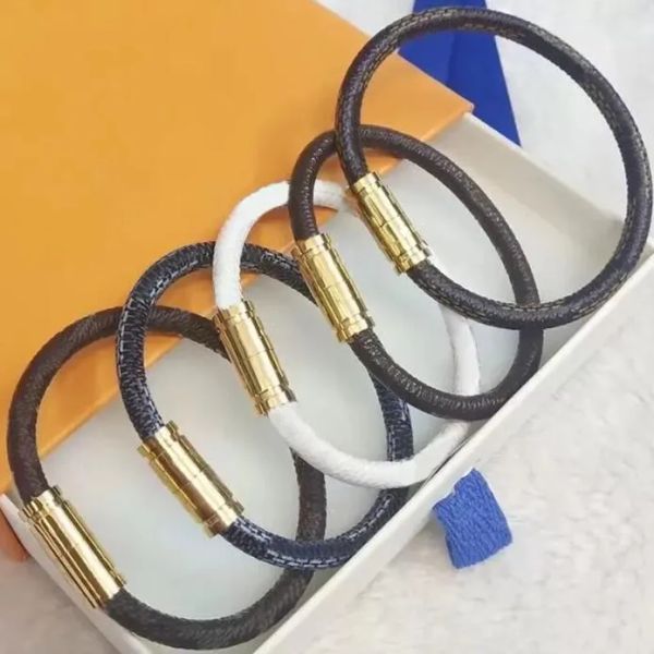Créateur de mode femmes bracelet charme délicat invisible bijoux de luxe nouvelle boucle magnétique de haute qualité bracelet en cuir doré bracelet de montre avec boîte