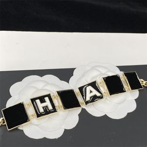 Diseñador de moda Cinturones de cadena para mujer C Diseñadores de lujo de metal Cinturón de eslabones para mujer Marca Letra clásica Hebilla Cadena de cintura Cintura negra