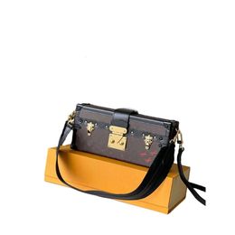 Sac pour femmes de créateur de mode Petite Malle East West M46120 Sac à épaule 7A Qualité